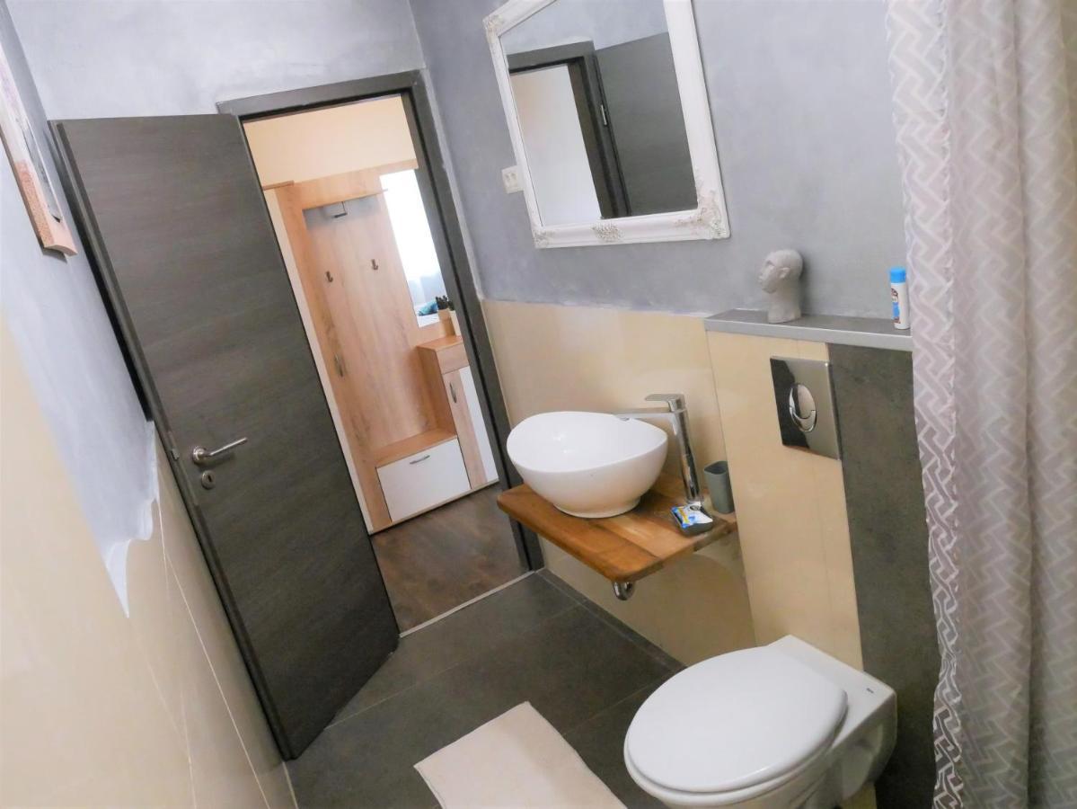 Apartments Kety Ровинь Экстерьер фото