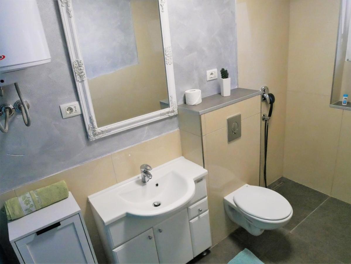 Apartments Kety Ровинь Экстерьер фото